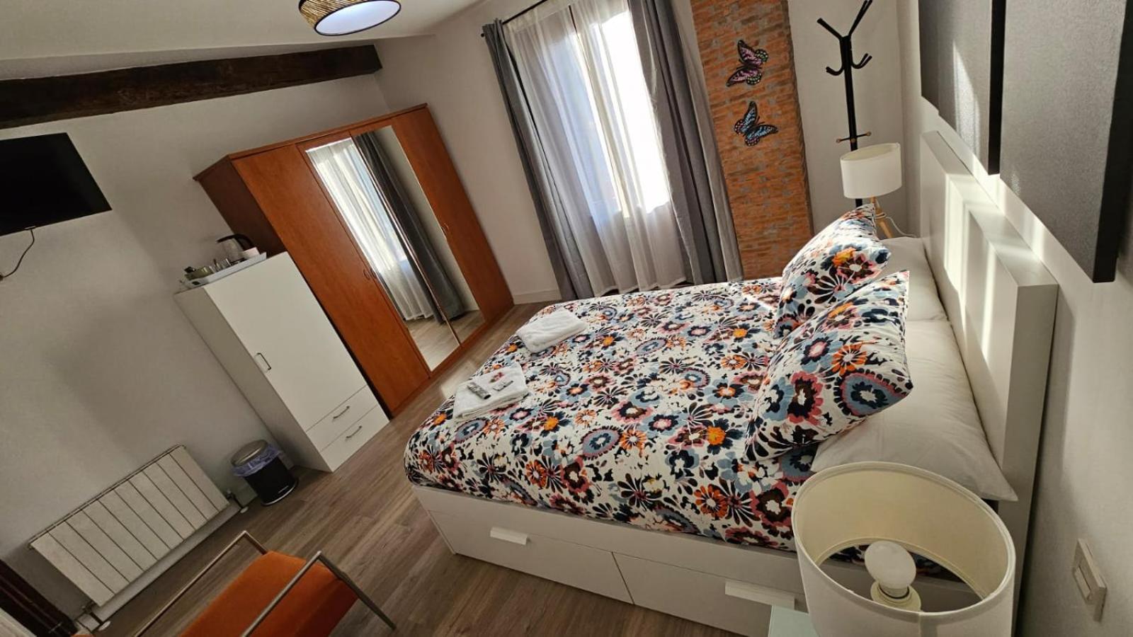 2. Habitación doble a 8 km de Bilbao. Baño compartido Galdakao Exterior foto